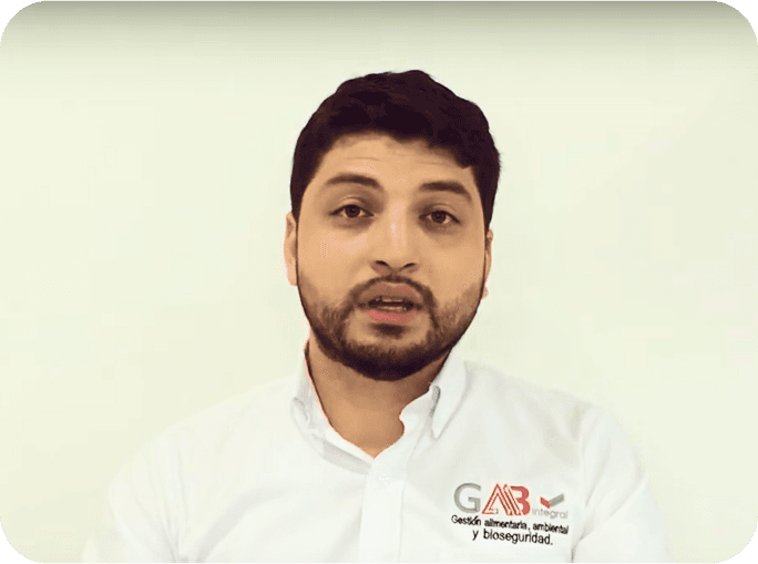 Bismar Arroyave - Instructor del curso de manipulación de alimentos